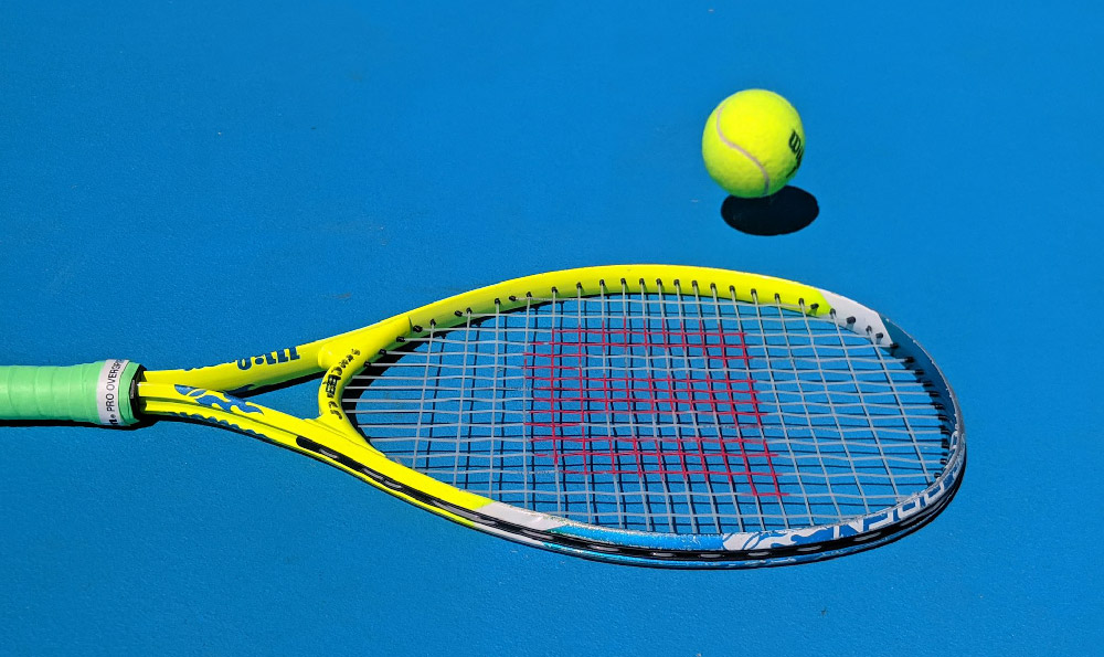 网球教材分析上手发球方法